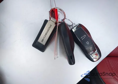 2021 Porsche Macan из США, поврежденный, VIN WP1AA2A52MLB11658